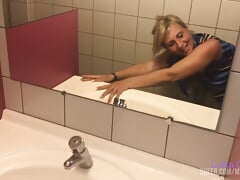 A great blowjob in the camping bathroom